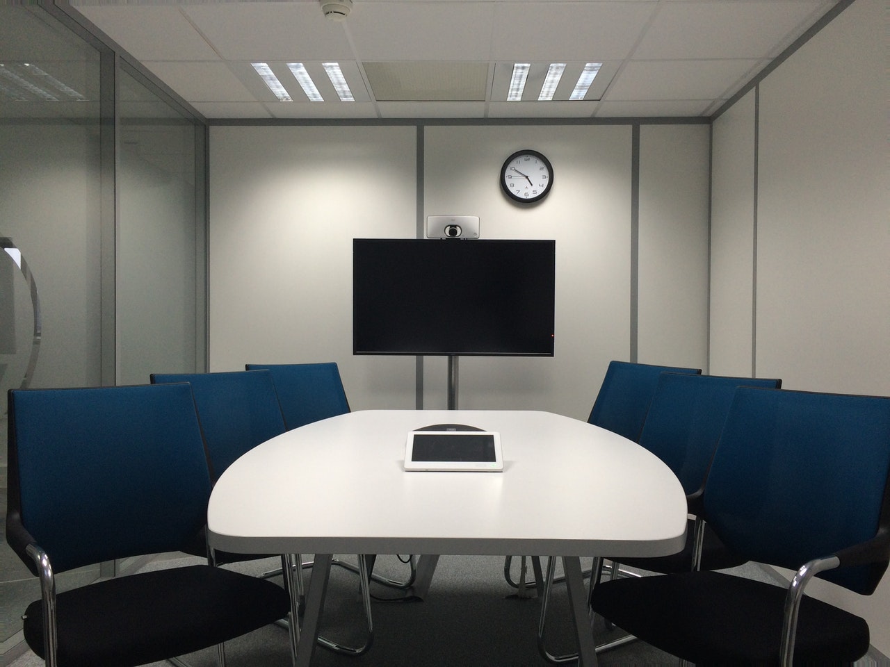 hybrid meeting room